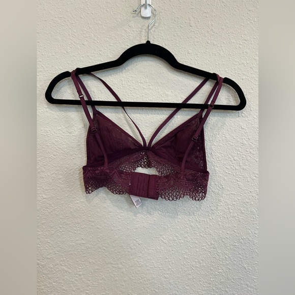 Victoria's Secret Burgundy Lace Wireless Bralettes Size XS - Picture 2 of 4